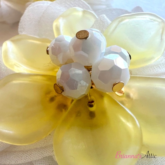 Flower Shaped Earring, Dangle, Center Beads, white & Yellow, New, 3" - Picture 5 of 8